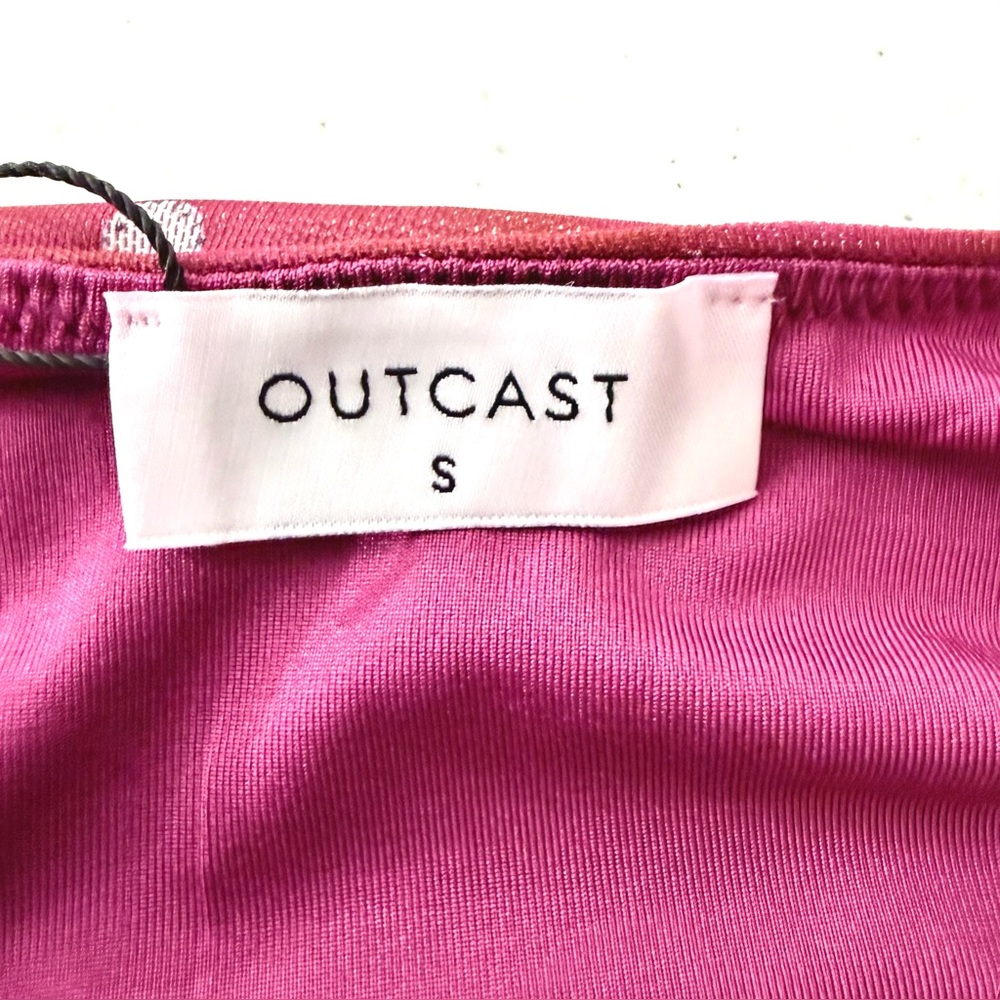 NWT Outcast “Eliza” Vibrant Pink/Magenta Floral Rose Print Mini Skirt Size Small - Picture 10 of 15
